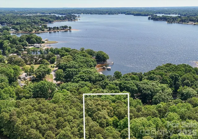 2nd image of 8793 Peninsula Dr, Terrell, NC 28682 | MLS# 4396352