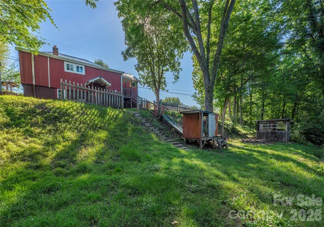 Homes for sale in Canton, NC | 261 Star Ridge Rd, Canton, NC 28716 | MLS# 4396365