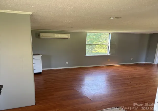 5th image of 5027 Lineberger Loop Rd, Denver, NC 28037 | MLS# 4396367