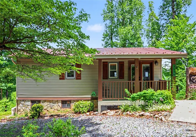 3rd image of 3526 Dogwood Ln, Morganton, NC 28655 | MLS# 4396368