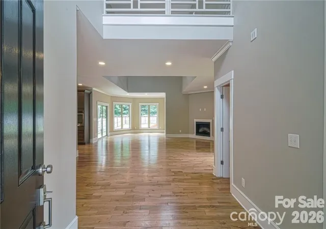 Photo 3 of Single family home for sale at 10136 Fairlea Dr, Charlotte, NC 28269 | MLS# 4396376 | Listing updated on 2026-06-24