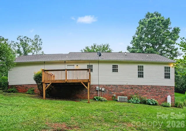 Homes for sale in Lenoir, NC | 2466 Wilderness Ln, Lenoir, NC 28645 | MLS# 4396381