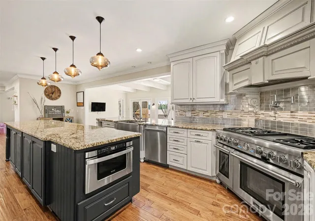Photo 3 of Single family home for sale at 4444 3rd Street Ln Nw, Hickory, NC 28601 | MLS# 4396385 | Listing updated on 2026-10-03