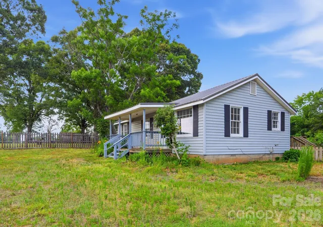 Homes for sale in Cleveland, NC | 1561 Ostwalt Amity Rd, Cleveland, NC 27013 | MLS# 4396390
