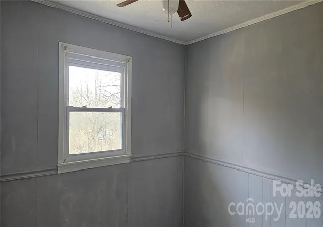 Homes for sale in Spruce Pine, NC | 183 Maple Rd, Spruce Pine, NC 28777 | MLS# 4396394