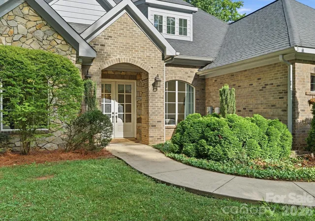 Photo 3 of Single family home for sale at 9831 Minnie Lemmond Ln, Mint Hill, NC 28227 | MLS# 4396396 | Listing updated on 2026-09-22