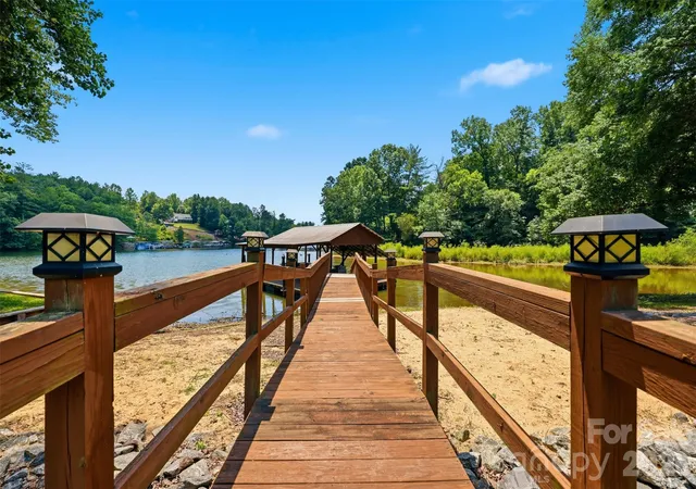 Photo 1 of Single family home for sale at 495 Windsor Dr, Taylorsville, NC 28681 | MLS# 4396399 | Listing updated on 2026-08-30