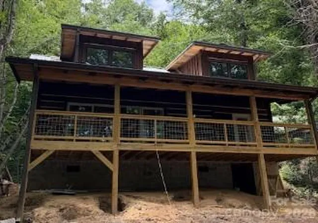 Photo 2 of Single family home for sale at 5 Marion Dr, Maggie Valley, NC 28751 | MLS# 4396408 | Listing updated on 2026-06-26