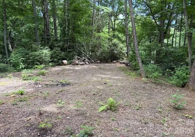 Photo 7 of Single family home for sale at 5 Marion Dr, Maggie Valley, NC 28751 | MLS# 4396408 | Listing updated on 2026-06-26