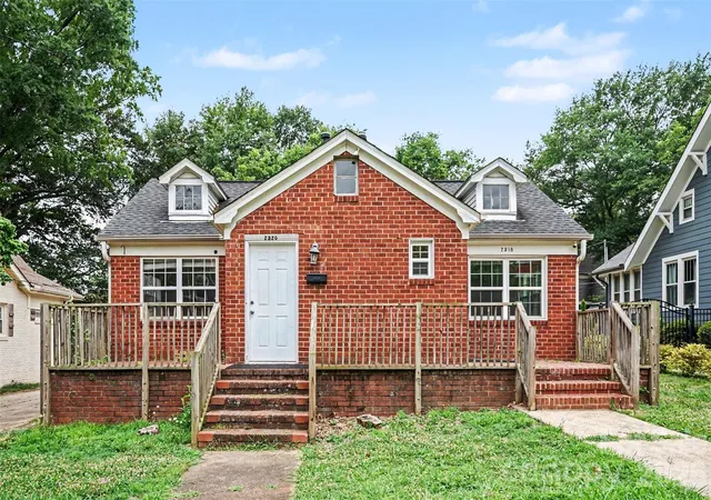 2nd image of 2518 E 7th St, Charlotte, NC 28204 | MLS# 4396416