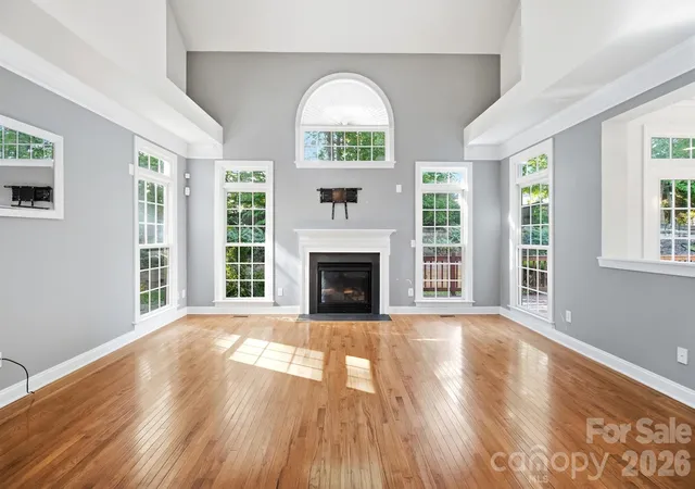 Photo 1 of Single family home for sale at 9915 Nicole Ln, Charlotte, NC 28269 | MLS# 4396423 | Listing updated on 2026-08-18