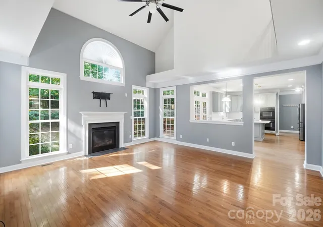 Photo 2 of Single family home for sale at 9915 Nicole Ln, Charlotte, NC 28269 | MLS# 4396423 | Listing updated on 2026-08-18