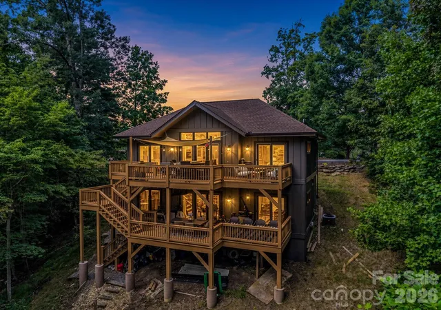 Photo 2 of Single family home for sale at 274 Hawks Nest Trl, Lake Lure, NC 28746 | MLS# 4396440 | Listing updated on 2026-09-03