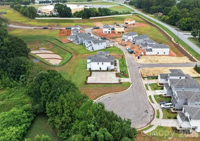Photo 3 of Sale Pending at 300 Fincastle Glen Rd, Shelby, NC 28152 | MLS# 4396471 | Listing updated on 2026-09-06