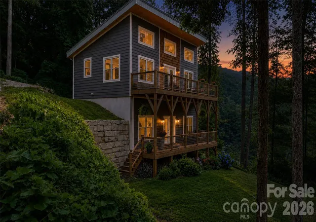 Homes for sale in Swannanoa, NC | 19 Sassafras Valley Rd, Swannanoa, NC 28778 | MLS# 4396496