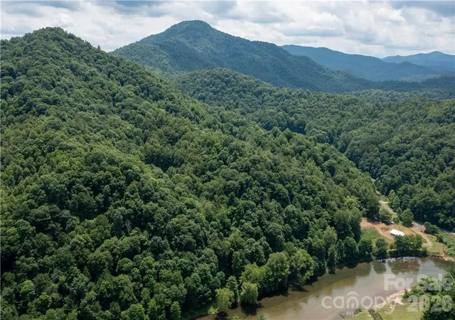 Homes for sale in Green Mountain, NC | 000 High Cliff Dr, Green Mountain, NC 28740 | MLS# 4396512