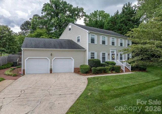 Photo 2 of Single family home for sale at 2410 Monticello Dr, Gastonia, NC 28056 | MLS# 4396522 | Listing updated on 2026-08-06