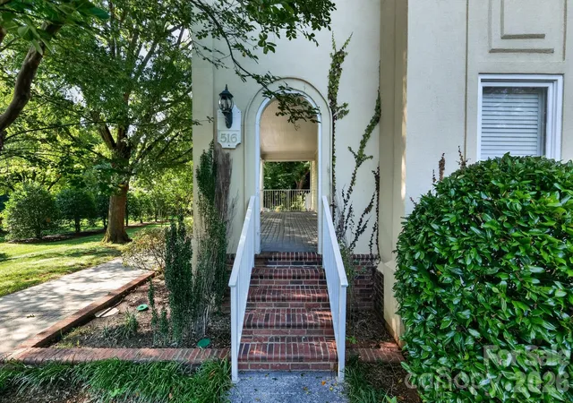image of 516 Shelton St, Charlotte, NC 28270 | MLS# 4396576