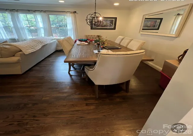 Photo 3 of Single family home for sale at 4124 Randolph Rd, Charlotte, NC 28211 | MLS# 4396577 | Listing updated on 2026-06-24