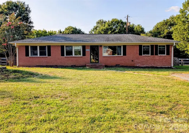 Photo 3 of Sale Pending at 1812 Ruben Rd, Monroe, NC 28112 | MLS# 4396580 | Listing updated on 2026-10-03