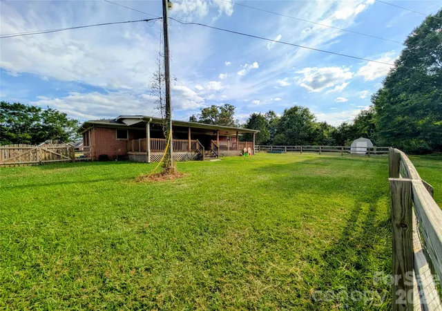 Photo 4 of Sale Pending at 1812 Ruben Rd, Monroe, NC 28112 | MLS# 4396580 | Listing updated on 2026-10-03