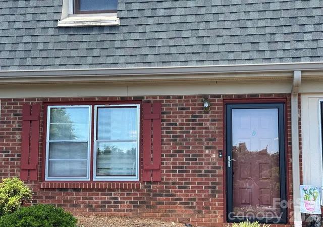 1st image of 224 14th Ave Se #D, Hickory, NC 28602 | MLS# 4396582