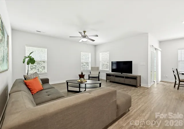 4th image of 10038 Lilac Ct, Charlotte, NC 28215 | MLS# 4396585