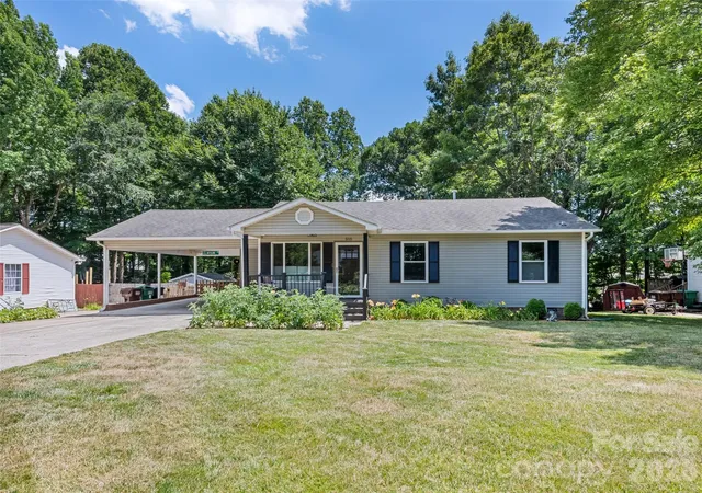 1st image of 515 Westover Dr, High Point, NC 27265 | MLS# 4396607