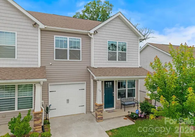 Photo 2 of Townhouse for sale at 10 Benedict Ln, Weaverville, NC 28787 | MLS# 4396612 | Listing updated on 2026-09-19