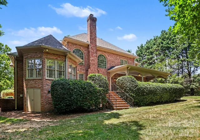 Photo 4 of Single family home for sale at 12035 Olympic Clb Dr, Charlotte, NC 28277 | MLS# 4396643 | Listing updated on 2026-10-22
