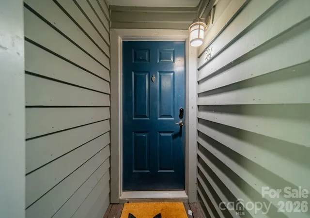 Photo 2 of Condo for sale at 513 N Graham St #3H, Charlotte, NC 28202 | MLS# 4396647 | Listing updated on 2026-08-06