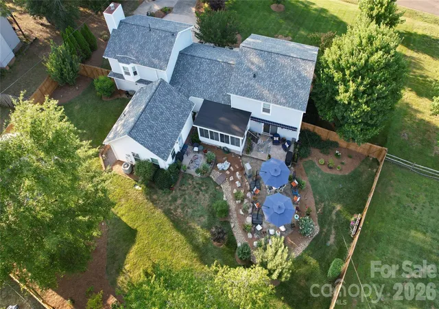 Photo 3 of Single family home for sale at 1641 Brook Dr, Fort Mill, SC 29708 | MLS# 4396674 | Listing updated on 2026-09-03