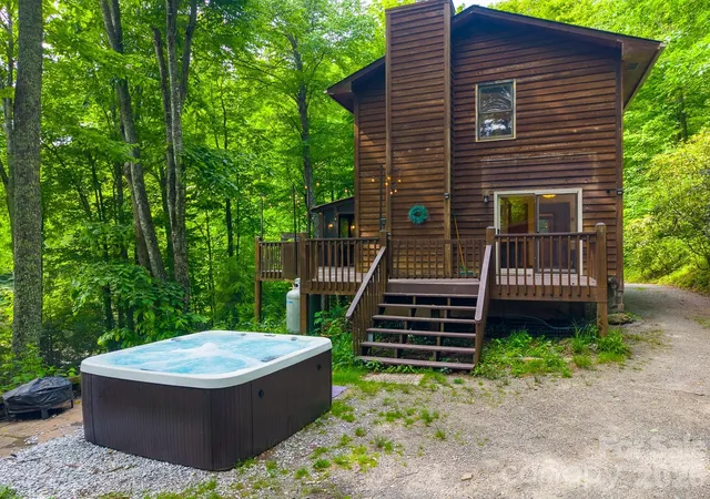 Homes for sale in Maggie Valley, NC | 903 Plott Balsam Rd, Maggie Valley, NC 28751 | MLS# 4396699