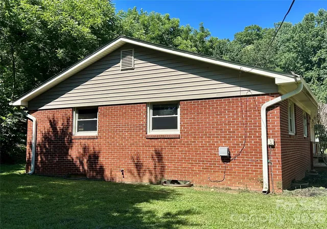 2nd image of 169 Double Island Rd, Burnsville, NC 28714 | MLS# 4396716