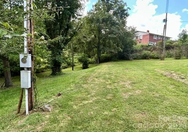Photo 33 of Single family home for sale at 169 Double Is Rd, Burnsville, NC 28714 | MLS# 4396716 | Listing updated on 2026-08-31