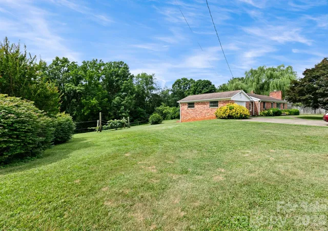 5th image of 49 Hickory Tree Rd, Asheville, NC 28805 | MLS# 4396718