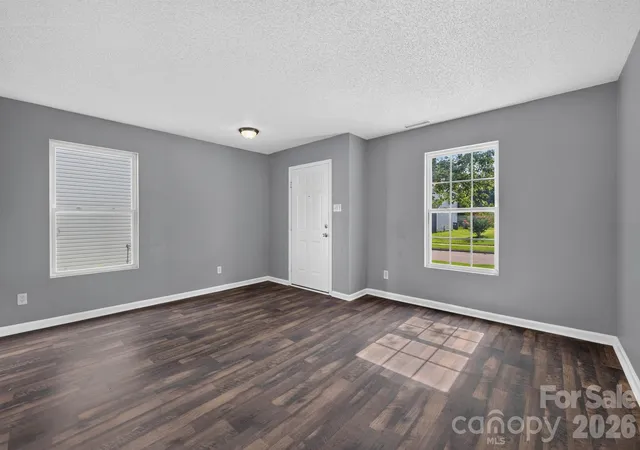 Photo 2 of Single family home for sale at 1444 Tygress Dr, Kannapolis, NC 28081 | MLS# 4396724 | Listing updated on 2026-08-14