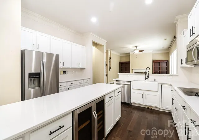 5th image of 10107 Daufuskie Dr, Charlotte, NC 28278 | MLS# 4396729