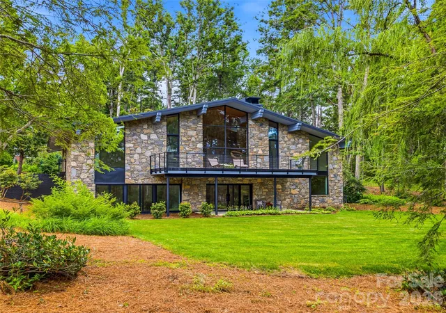 5th image of 3 Holly Hill Rd, Asheville, NC 28803 | MLS# 4396733