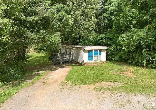 13th image of 126 Lindsey Rd, Candler, NC 28715 | MLS# 4396737