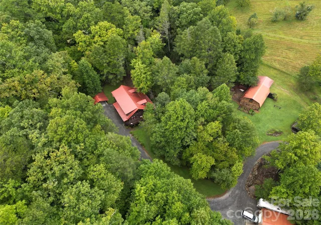 Photo 4 of Single family home for sale at 664 Paxton Crk Rd, Marion, NC 28752 | MLS# 4396742 | Listing updated on 2026-10-16