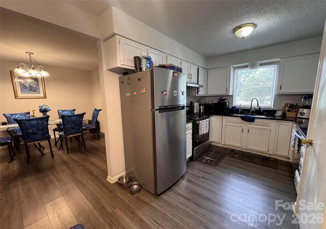 Photo 3 of Single family home for sale at 4509 Gaynelle Dr, Charlotte, NC 28215 | MLS# 4396747 | Listing updated on 2026-09-22