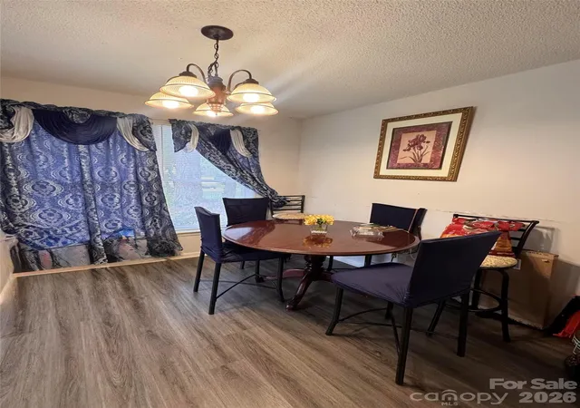Photo 3 of Single family home for sale at 4509 Gaynelle Dr, Charlotte, NC 28215 | MLS# 4396747 | Listing updated on 2026-09-22