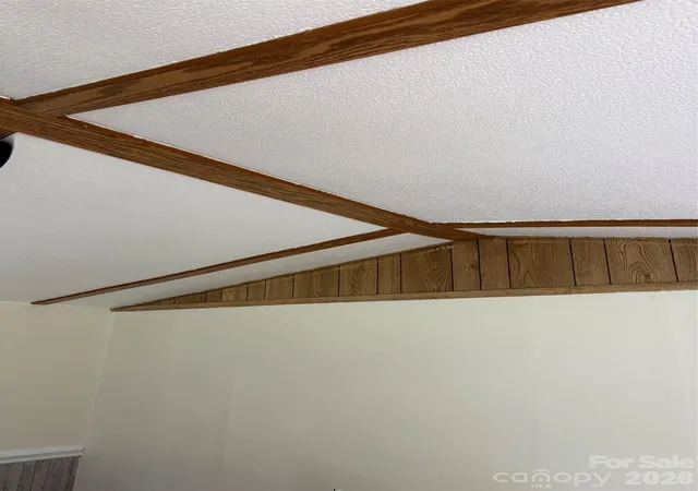 4th image of 739 W Mt Gallant Ave, York, SC 29745