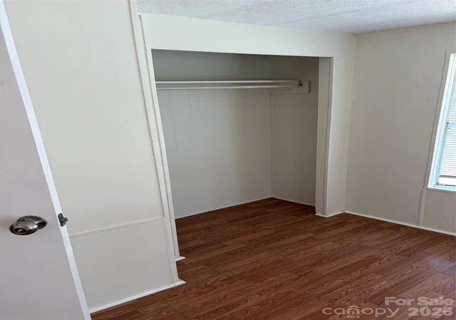 2nd image of 739 W Mt Gallant Ave, York, SC 29745