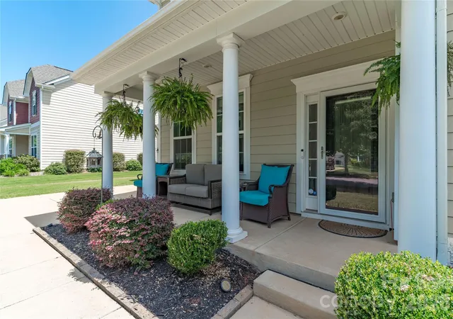 2nd image of 137 Flora Vista Dr, Mooresville, NC 28117 | MLS# 4396789