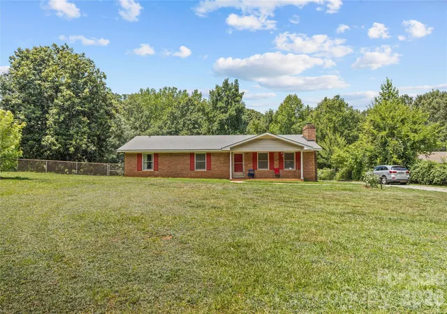 4th image of 3304 Griffith Rd, Monroe, NC 28112 | MLS# 4396831