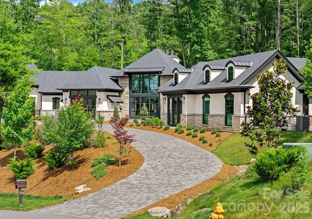 Photo 1 of Mansion for sale at 504 Hollow Trl, Asheville, NC 28803 | MLS# 4396838 | Listing updated on 2026-06-26