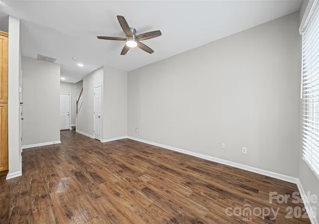 4th image of 2113 Lennoxshire Square Ct, Charlotte, NC 28210 | MLS# 4396839