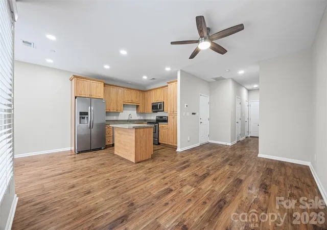 5th image of 2113 Lennoxshire Square Ct, Charlotte, NC 28210 | MLS# 4396839